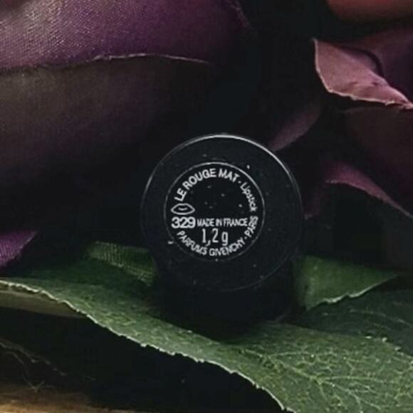 NEW Two (2) Givenchy Le Rouge Stiletto Matte Lipsticks .04oz (Valentine Red) - Picture 10 of 13